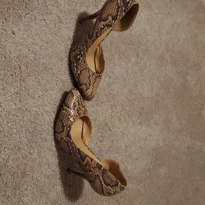 Snakeskin Size 7 Heels
